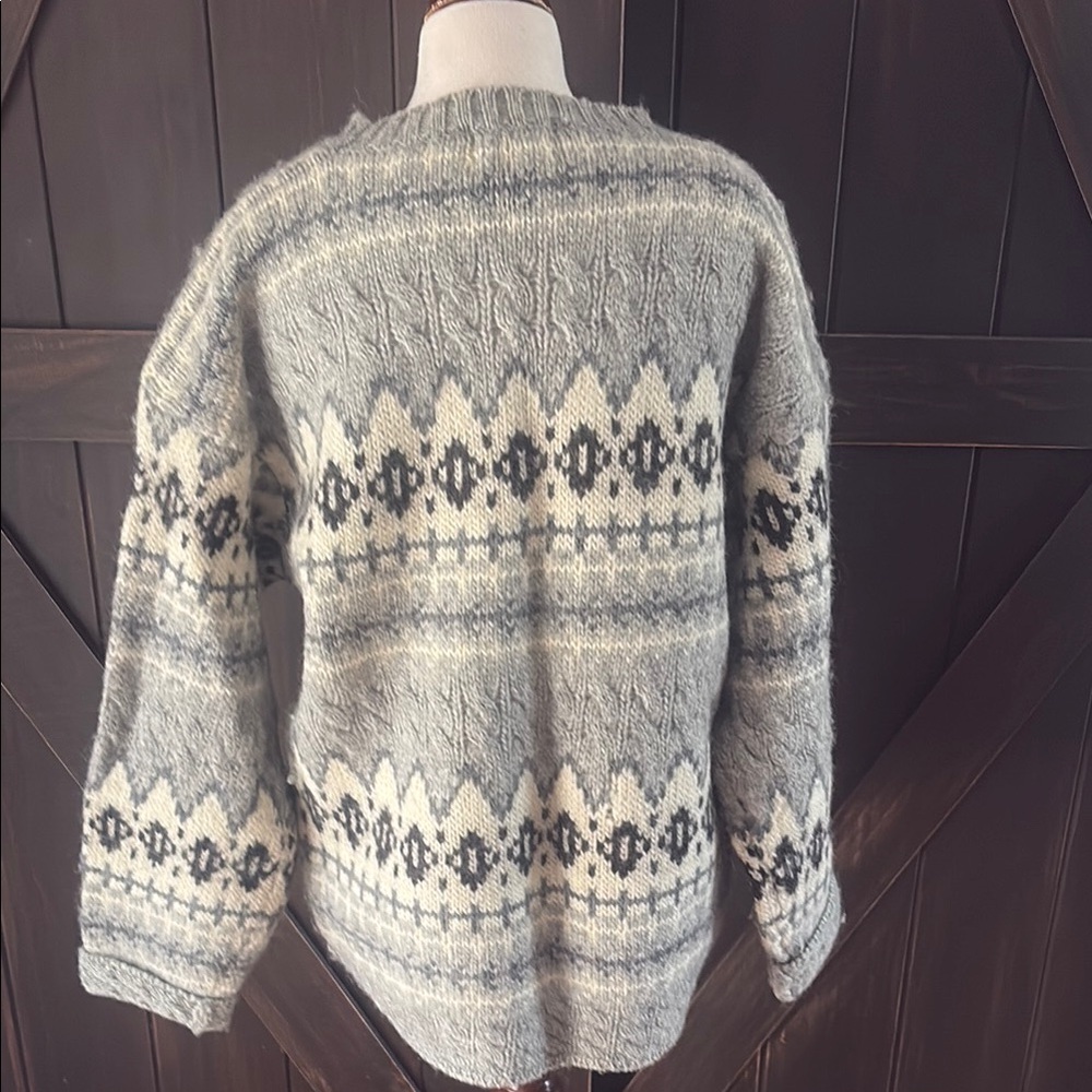 Eddie Bauer-Wool Crewneck Sweater - Gray - Picture 2 of 6